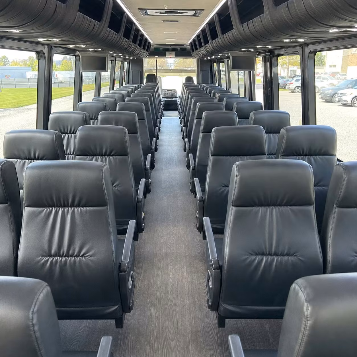 minibus rentals for smaller concert groups in santa maria