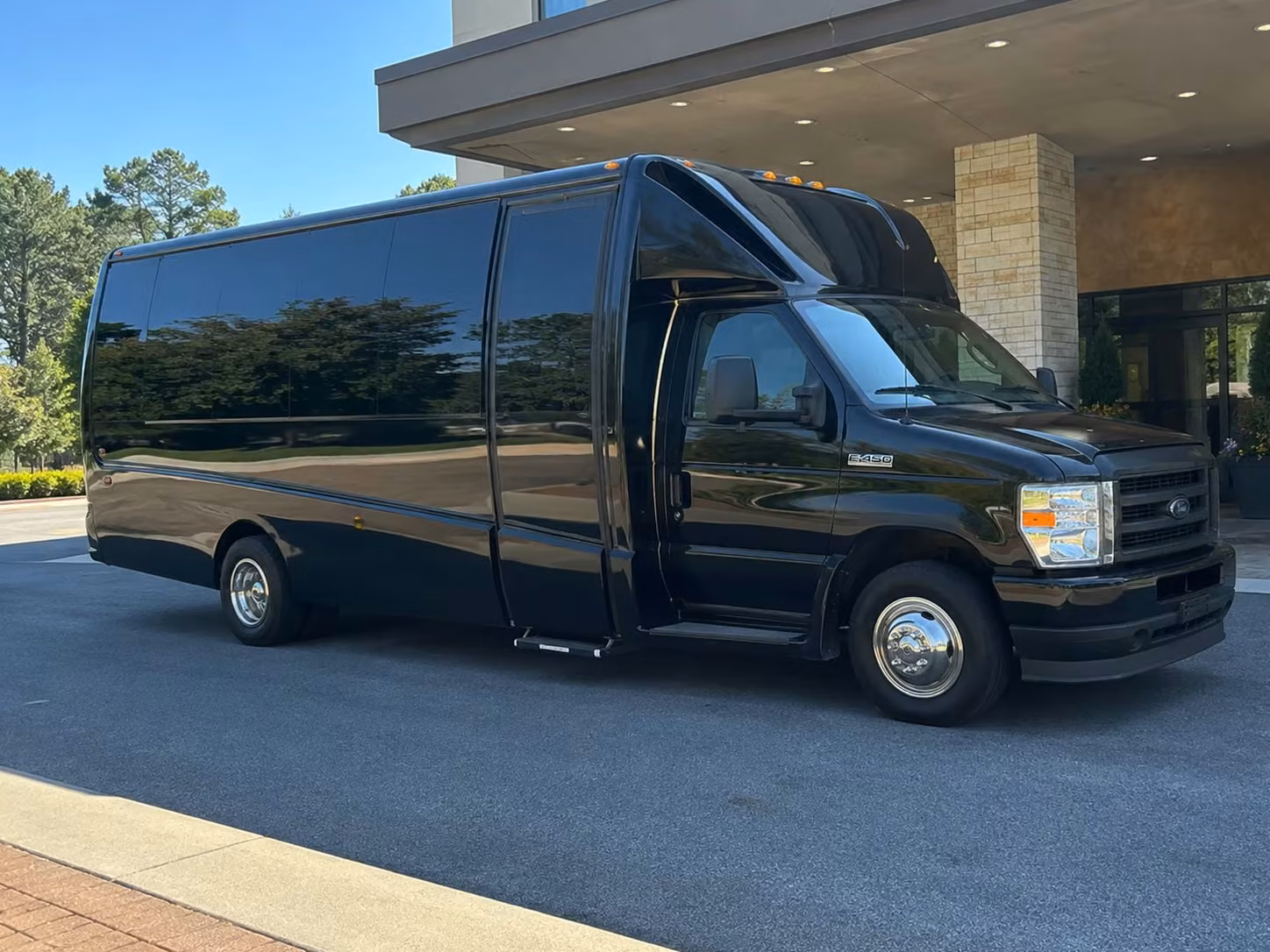 prom homecoming transportation services in santa maria