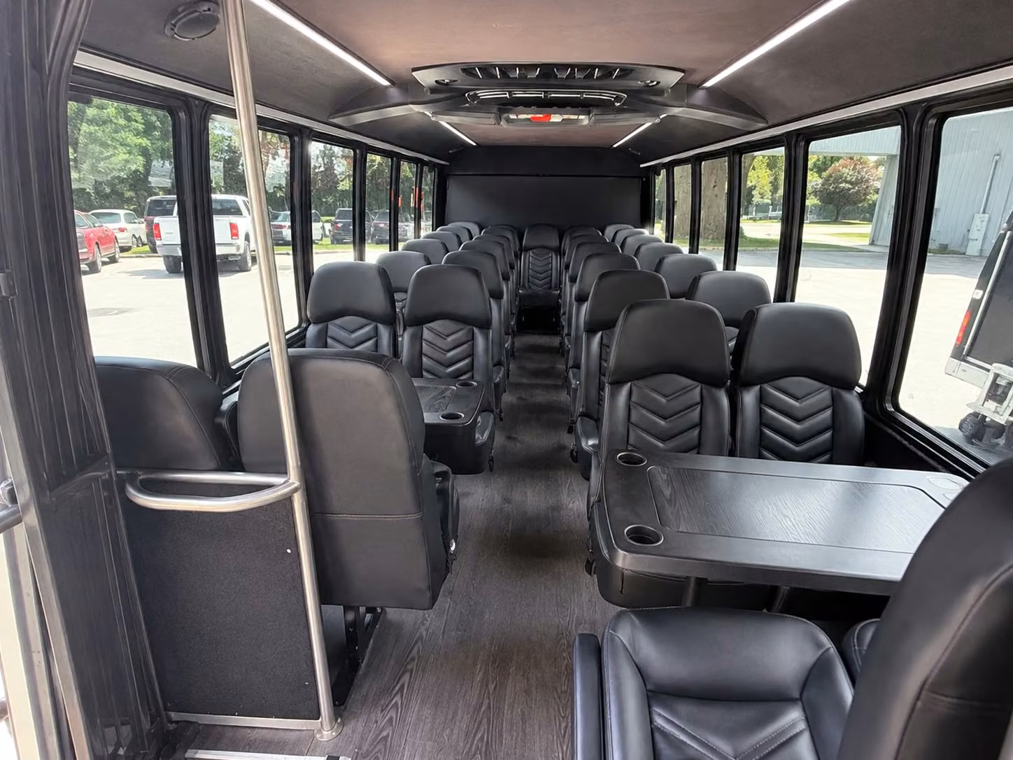 santa maria 18 passenger minibus rental